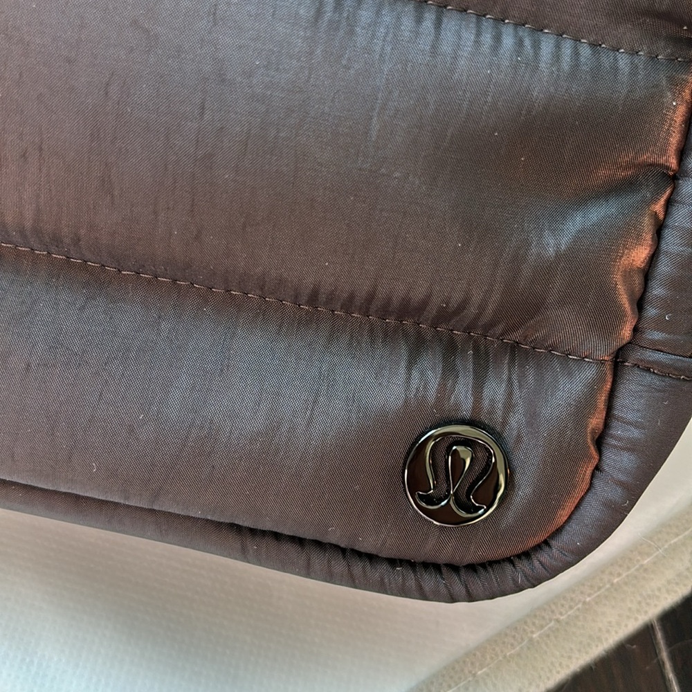 Lululemon EVERYWHERE BELT BAG WUNDERPUFF IRIDESCENT IN HEATHERED ESPRESS… - Picture 3 of 8